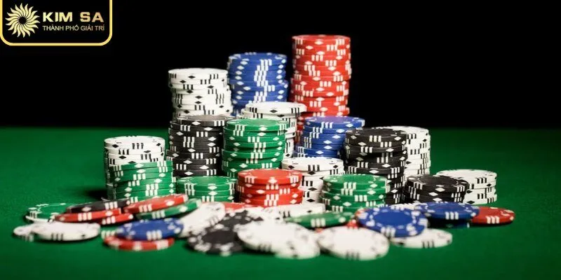 Chip Poker - Bí Mật Của Vật Phẩm Quyết Định Vị Thế 2 Giới thiệu các loại chip Poker khác nhau